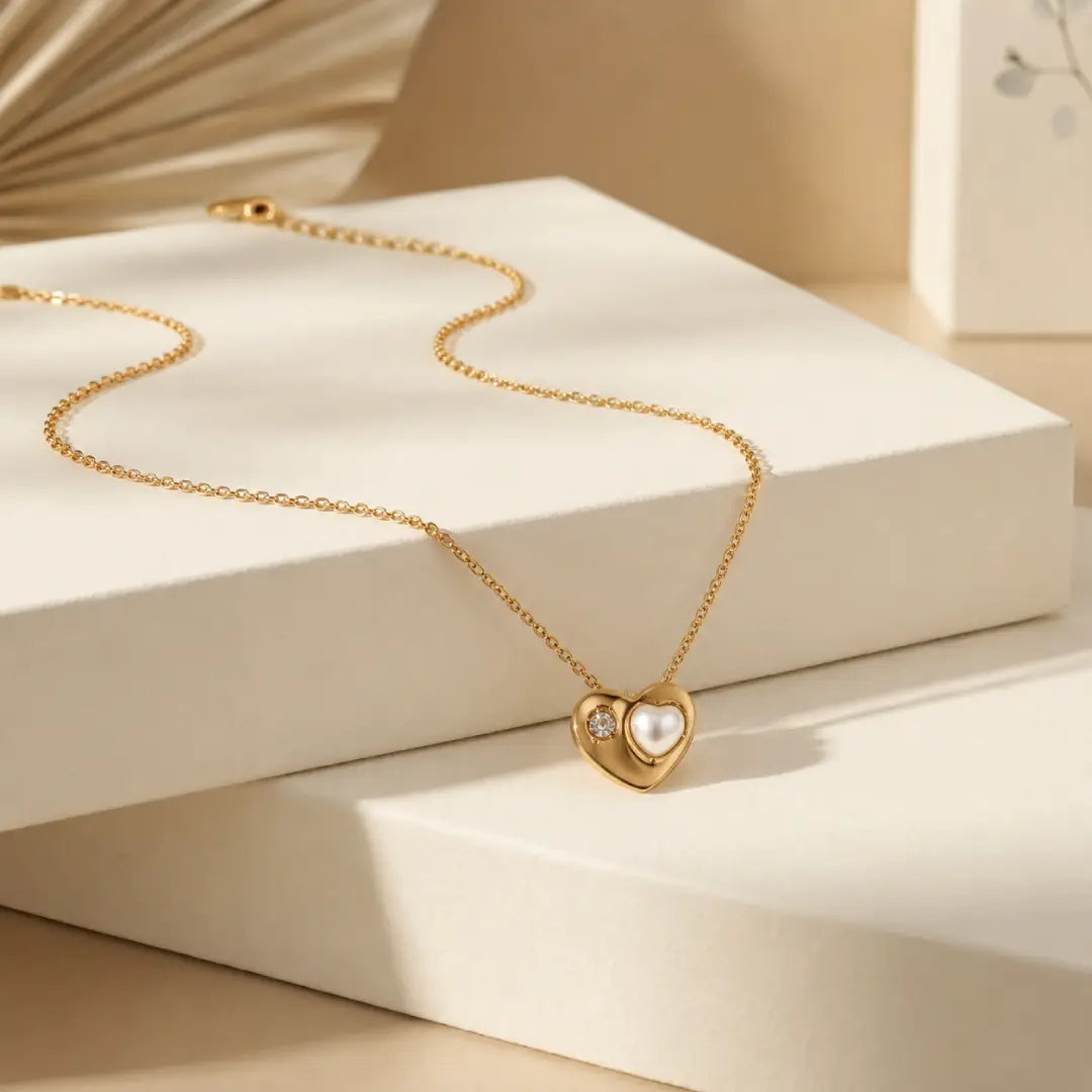 Luna heart Pearl pendant