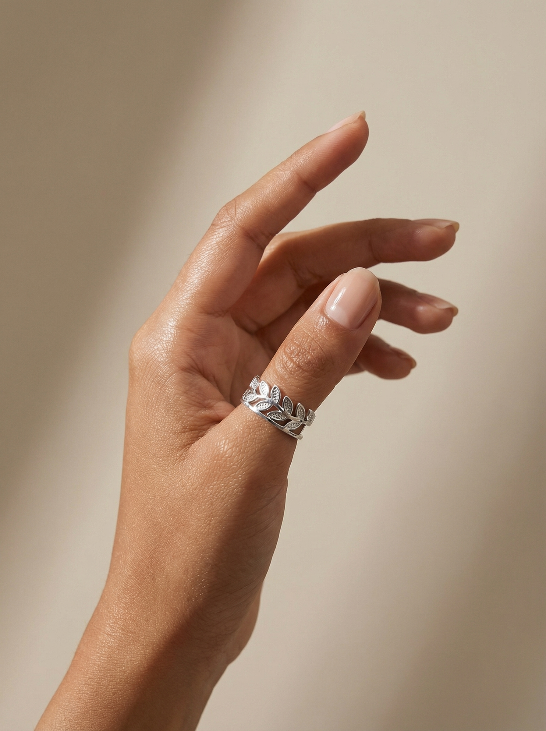Women wearing silver polished ring