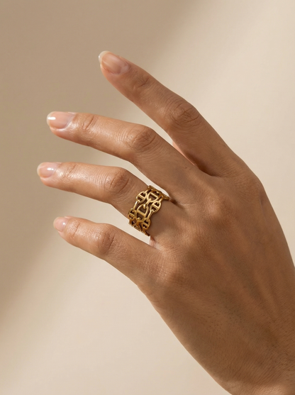Statement Chain Ring
